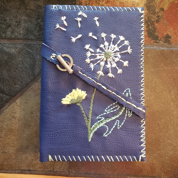 Meet your Posher, Leah - Picture 13 of 16